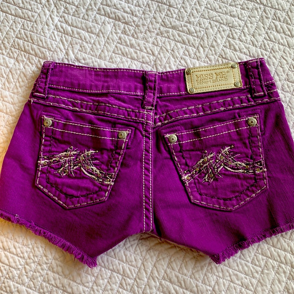 💜Purple Miss Me shorts - Size 25